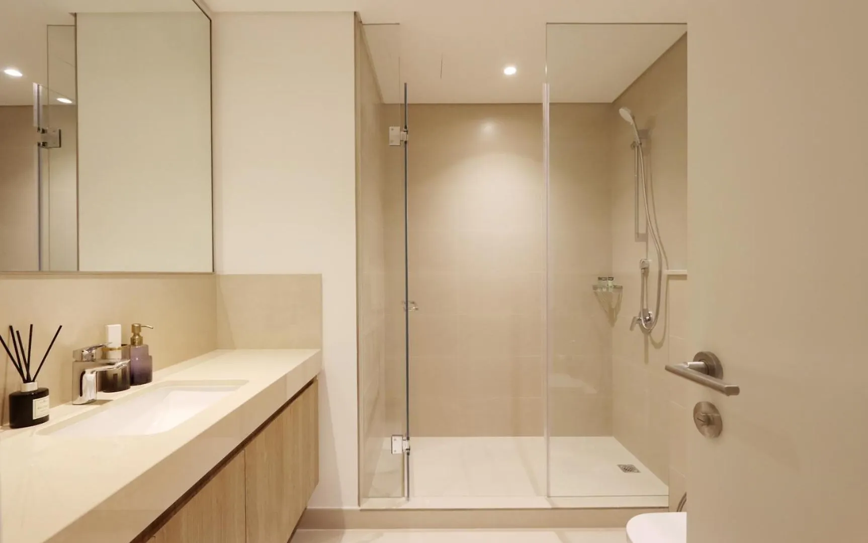 Apartment Livbnb - Elegant 3+1 W/ Burj View, Near Dubai Mall
