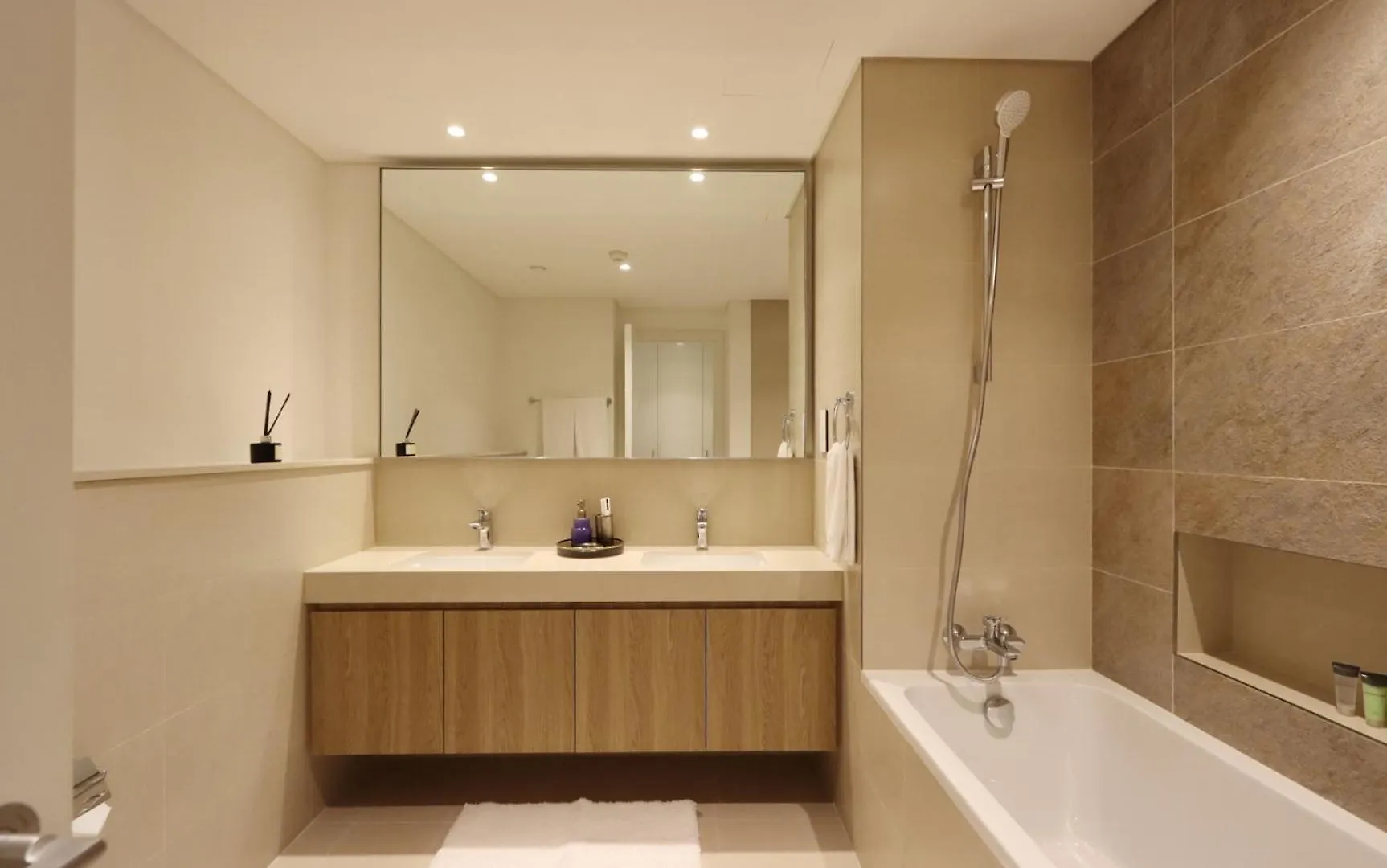 Livbnb - Elegant 3+1 W/ Burj View, Near Dubai Mall Förenade Arabemiraten