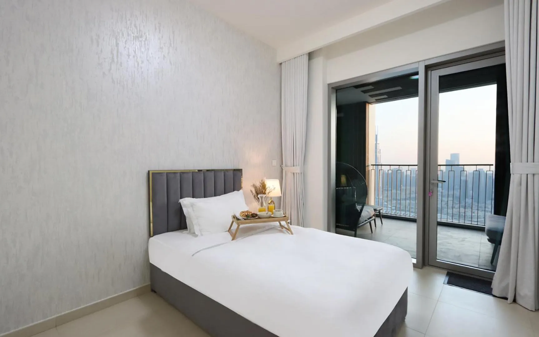 Livbnb - Elegant 3+1 W/ Burj View, Near Dubai Mall Lägenhet