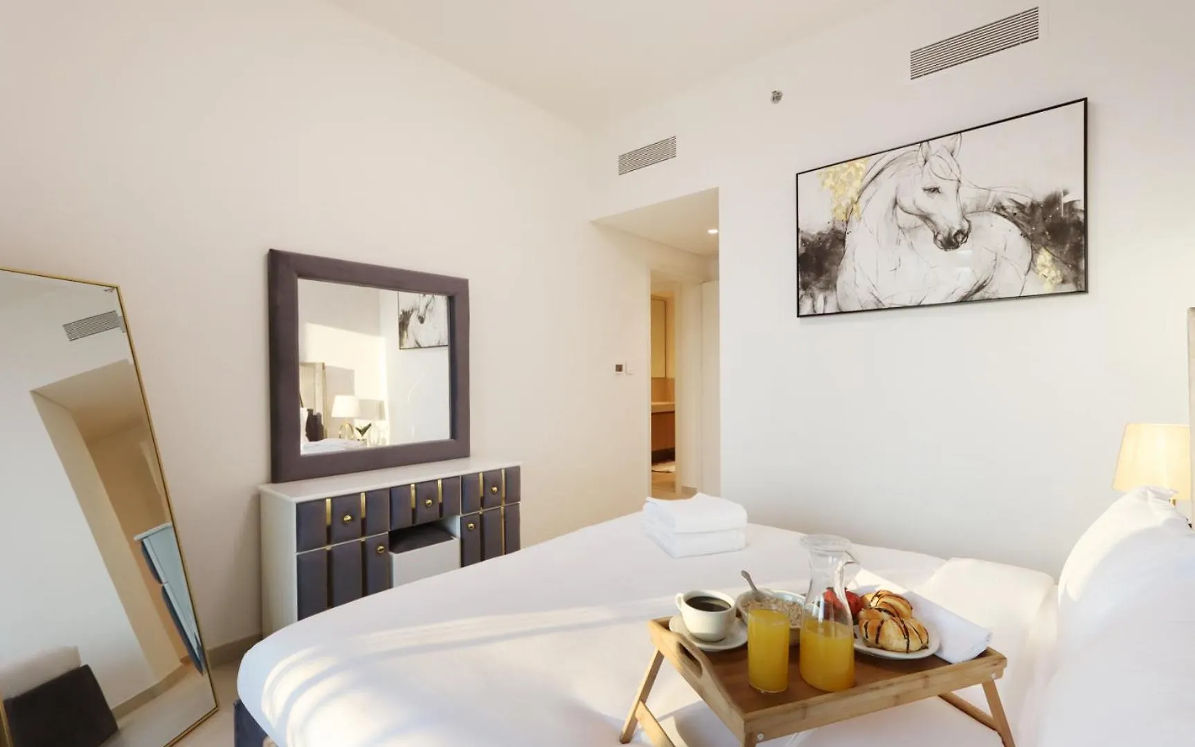 Livbnb - Elegant 3+1 W/ Burj View, Near Dubai Mall Lägenhet